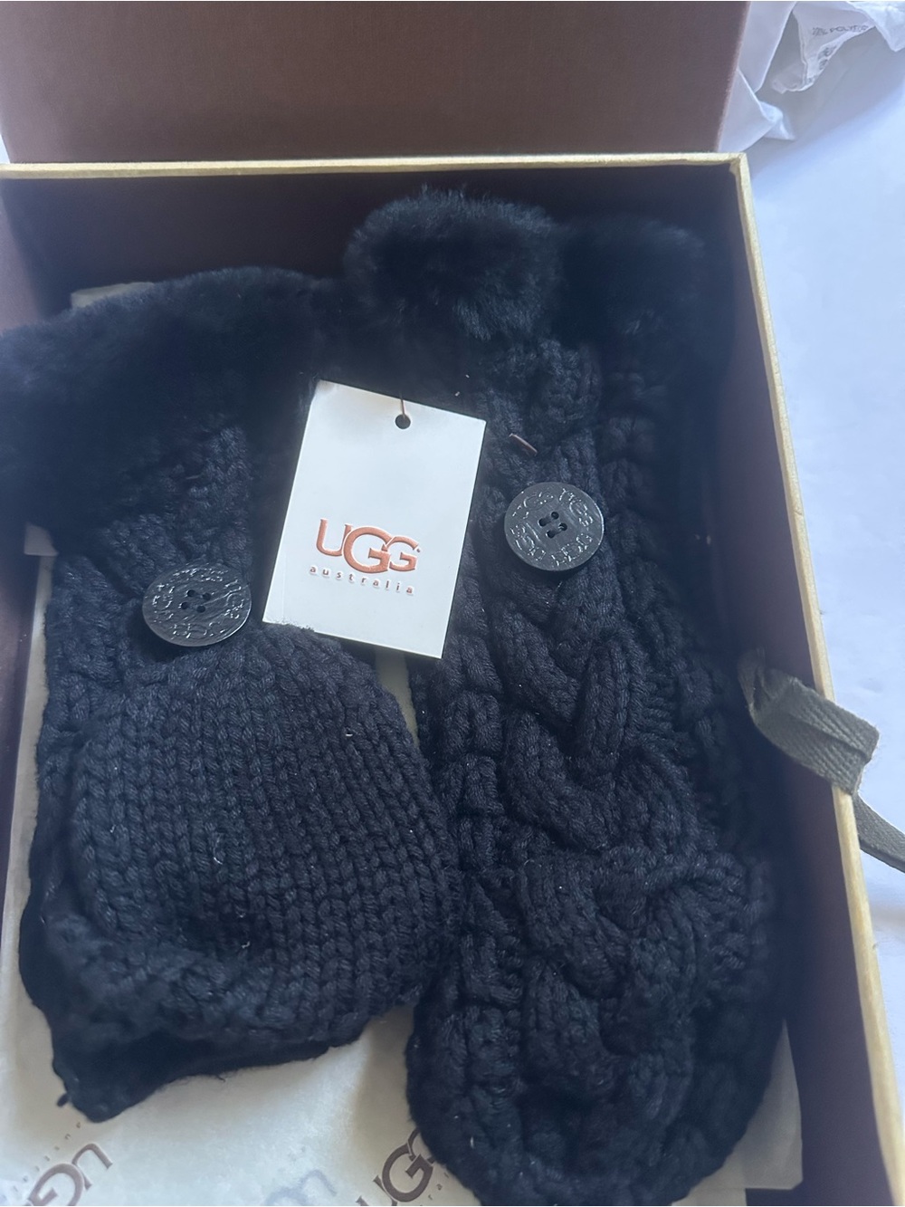 UGG Black Cable-Knit Mittens with Faux-Fur Trim